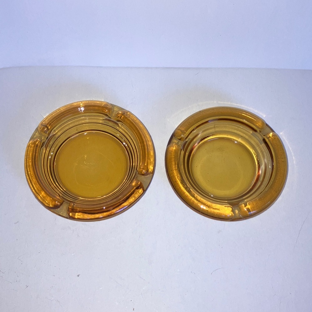 2 Vintage Amber Glass Stacking Ashtrays‎ 4”